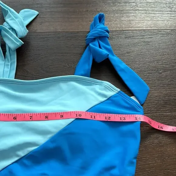 Color block NWOT Swimming Suit, full coverage, padded bra and high back. - Picture 4 of 8